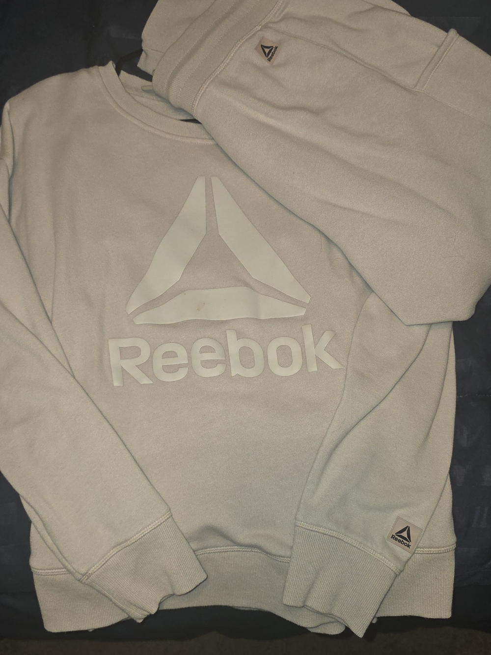 Reebok Men’s Crewneck Sweatshirt & Sweats Light Beige